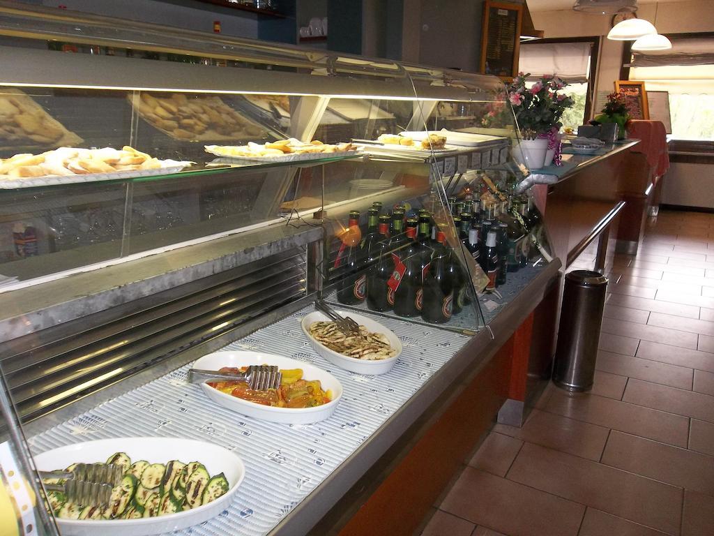 Albergo Ristorante Gori Амеля Екстериор снимка