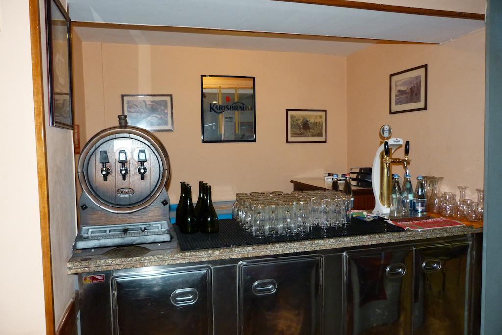 Albergo Ristorante Gori Амеля Екстериор снимка